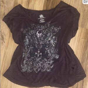Rock & Republic Black Short Sleeve Scoop Neck Tee with Silver Skull Graphic